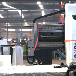 ��ͬ���������y����ǰ��ɽ�|���x���ؙC(j��)е���޹�˾